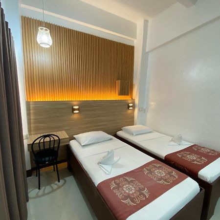 Stone House Quezon City San Juan  Buitenkant foto